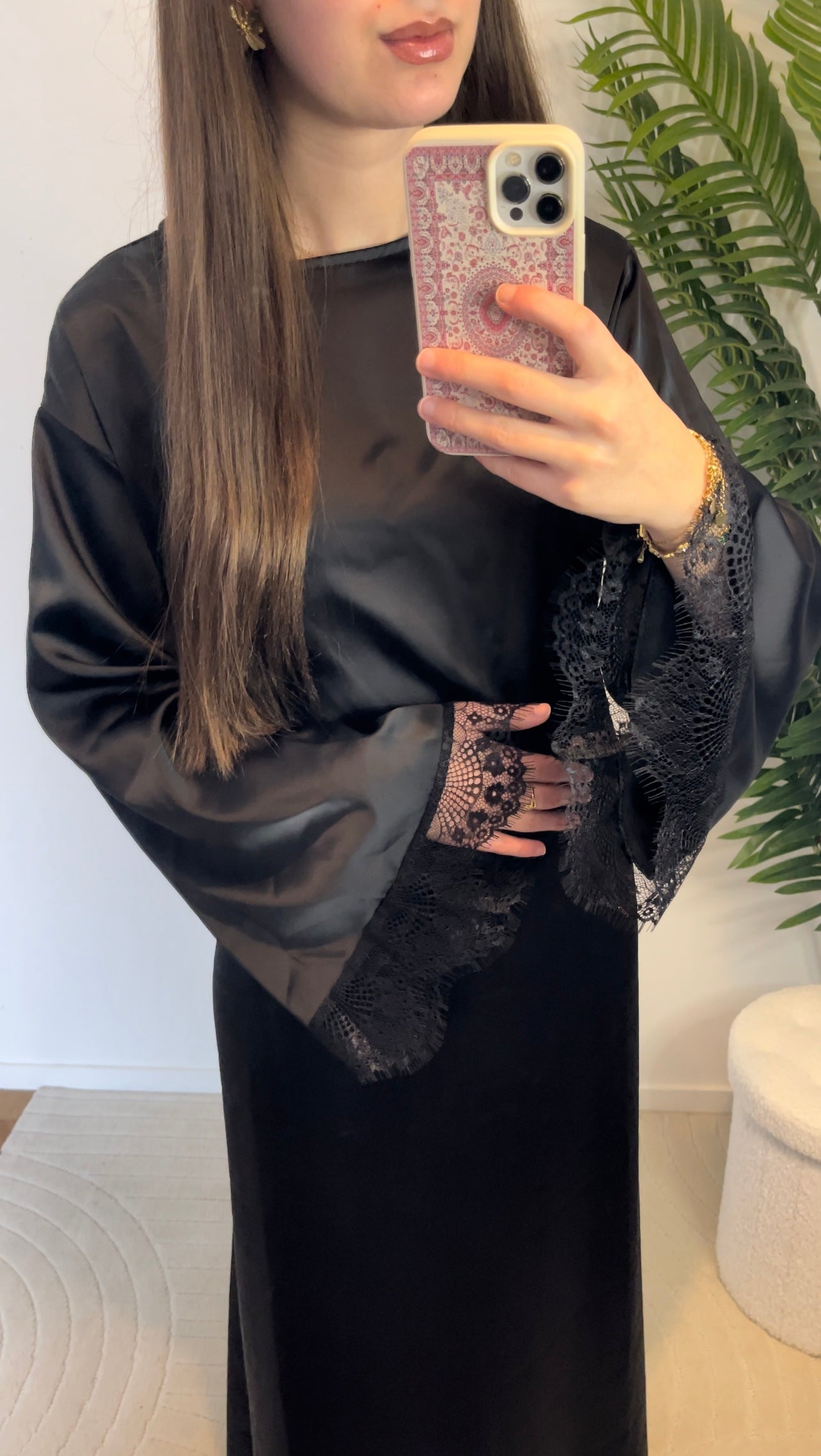 Robe dentelle à nouer • Noire